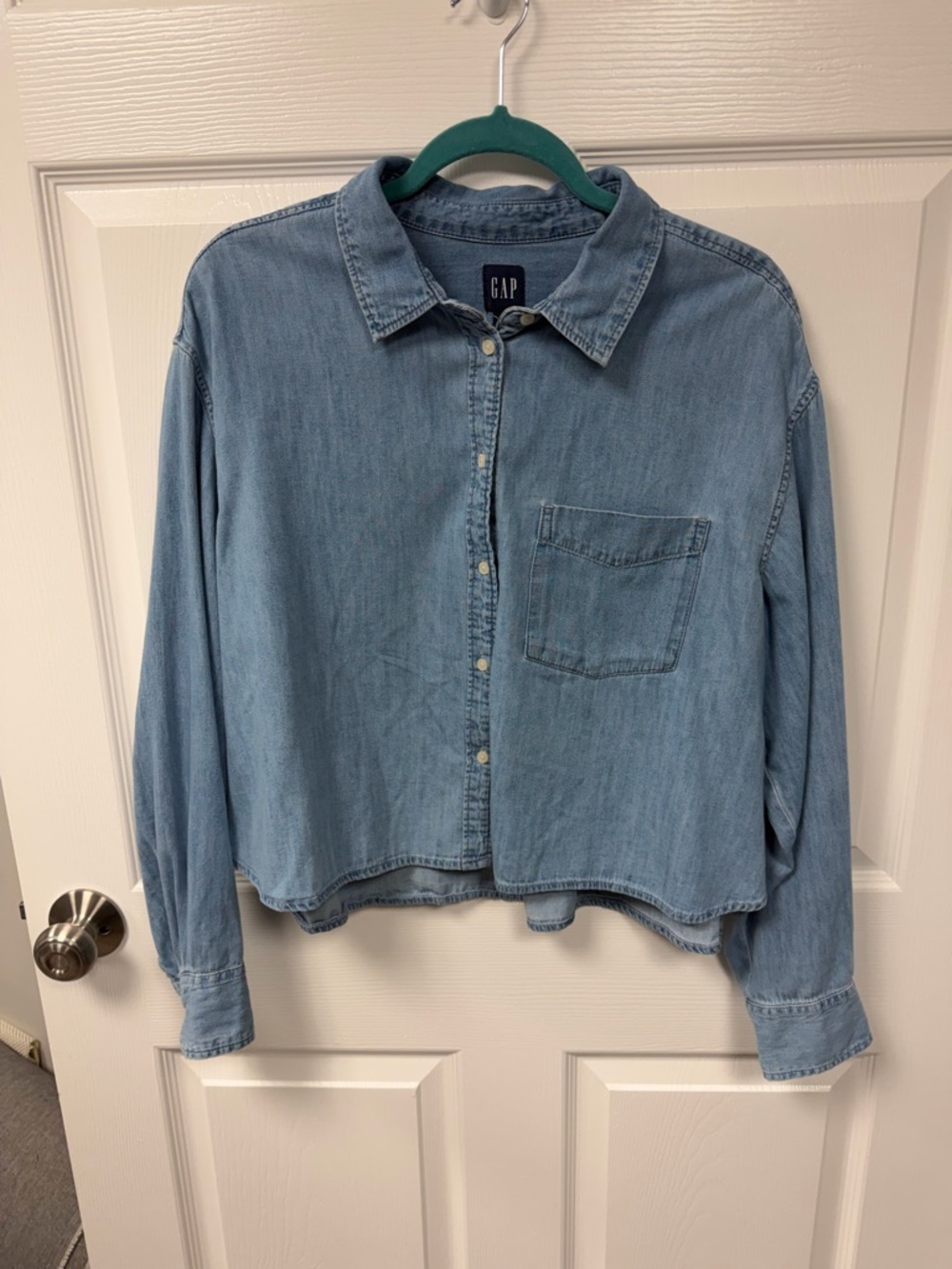 GAP Denim Button-Up Cropped shirt